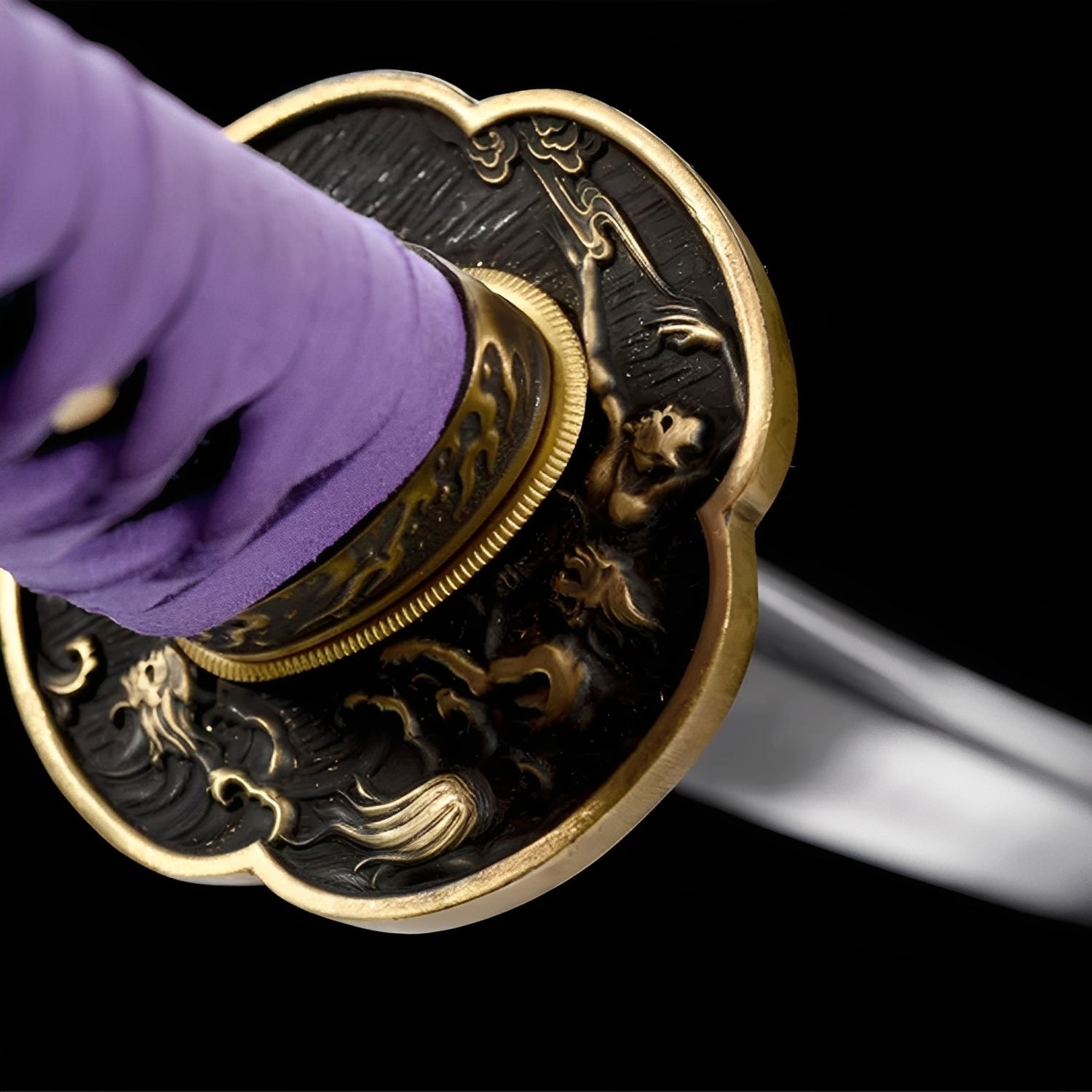 Katana Nebulosa Ametista - tsuba e finiture