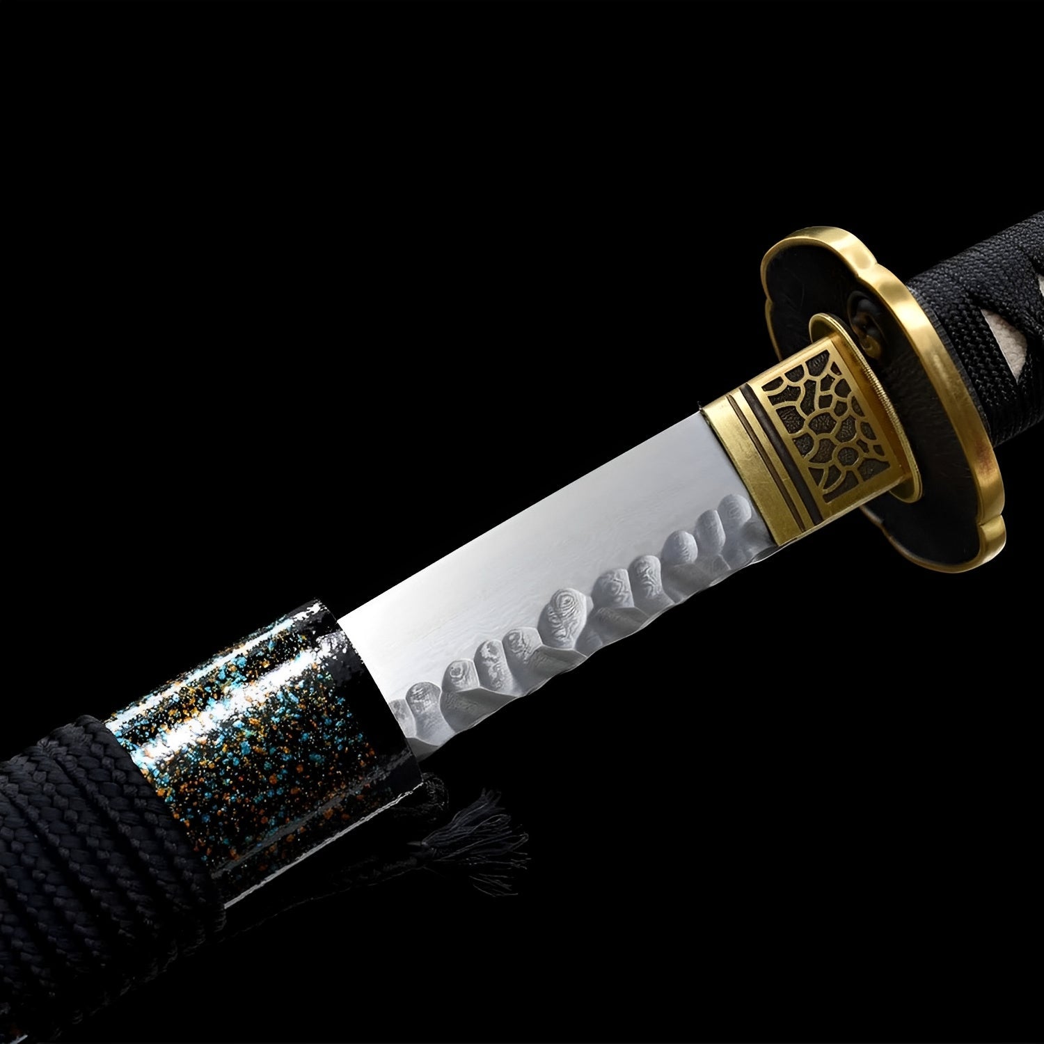 Katana Hizakura - tsuba e finiture