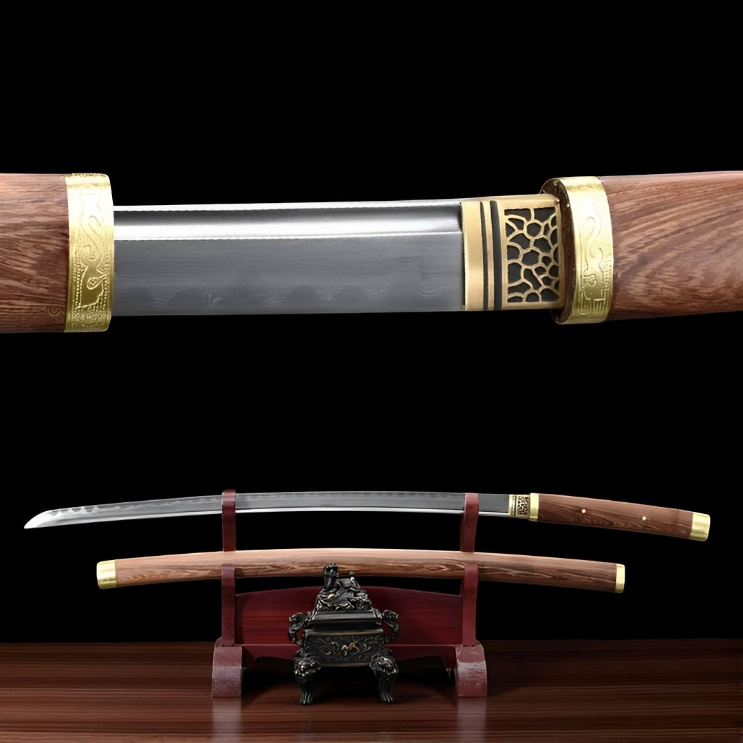 Katana di Legno - vista principale su supporto