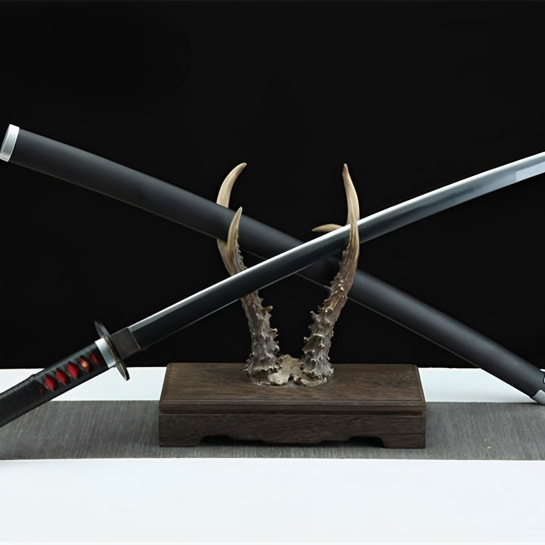 Katana Nichirin (Demon Slayer) - set completo in esposizione