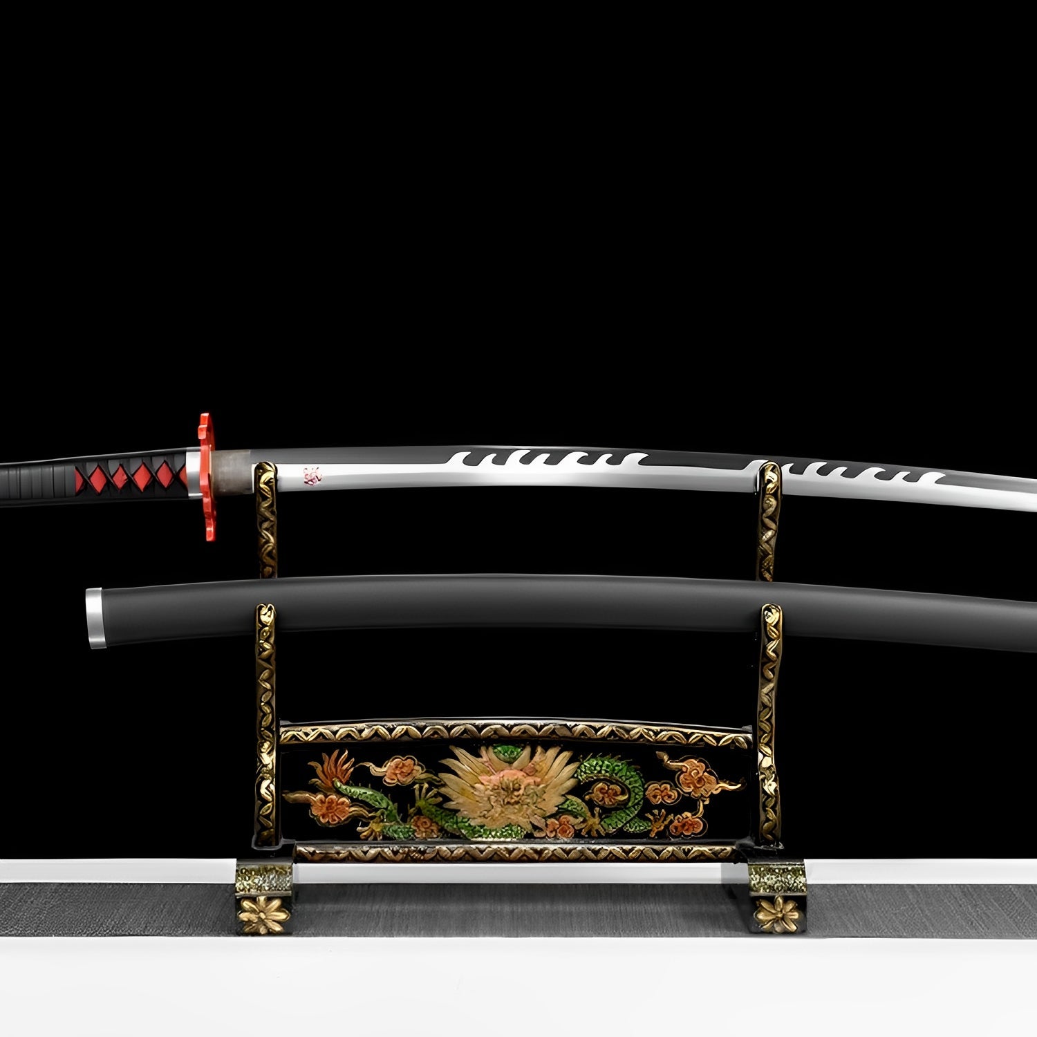 Katana Tanjiro (Demon Slayer) - set completo in esposizione