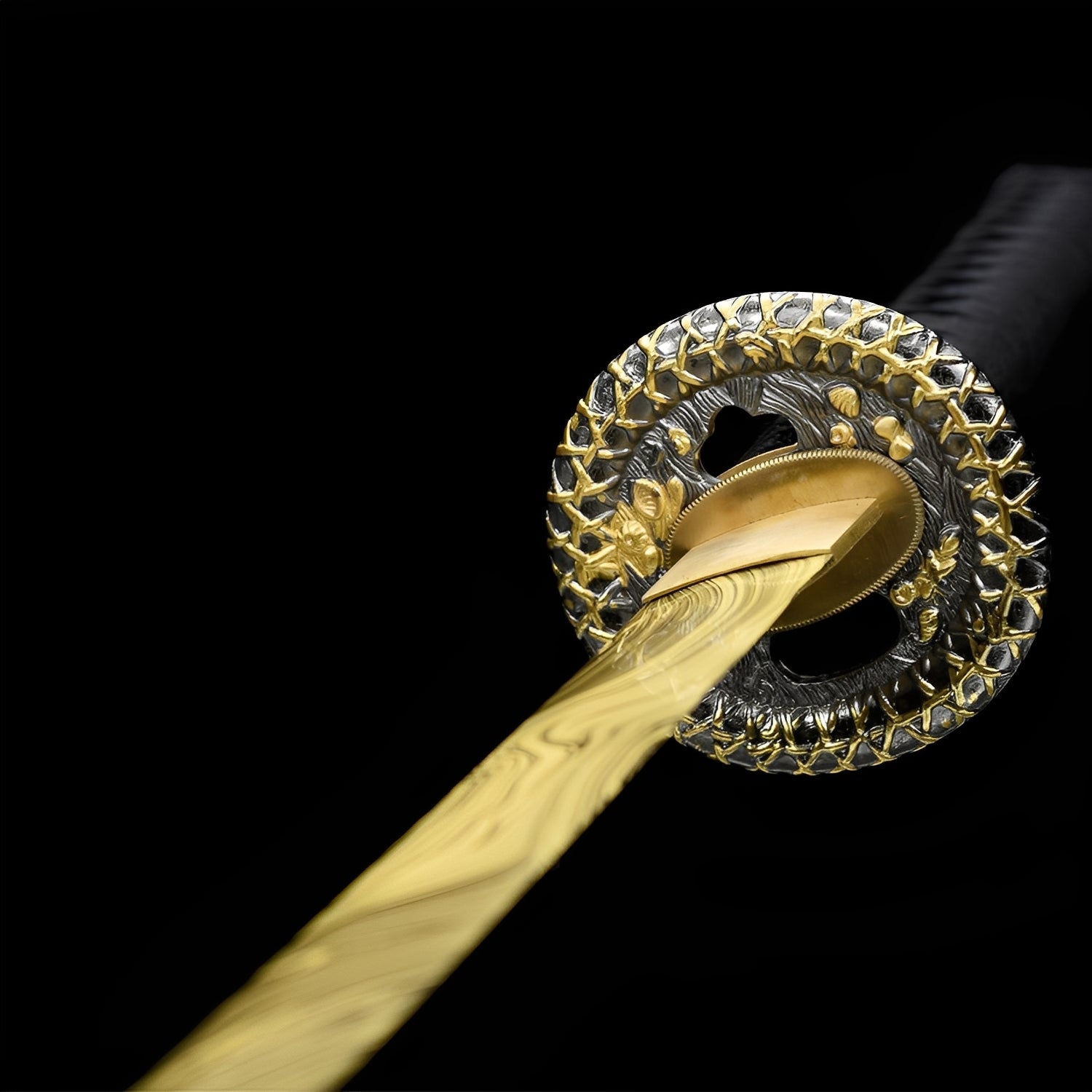 Katana Oro Fuso – - tsuba e finiture