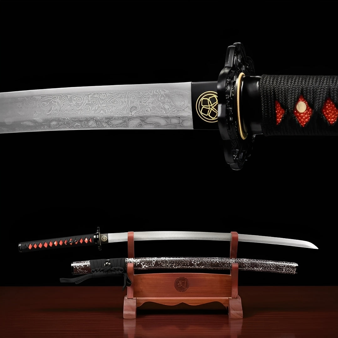Katana Akanokiba - Zanna Rossa - vista principale su supporto