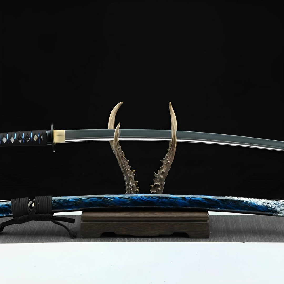 Katana Cyberpunk - dettaglio dell'incisione