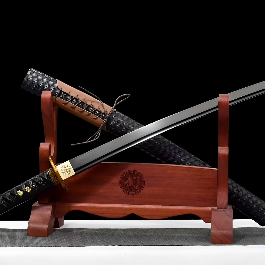 Wakizashi Kurohana (Acciaio al Carbonio) - set completo in esposizione